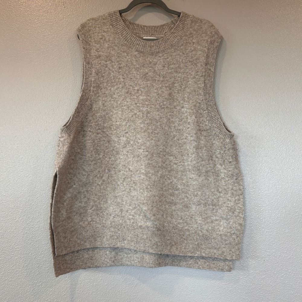 H&M Oatmeal Wool Blend Knit Sweater Vest High Low Hem Women's Large